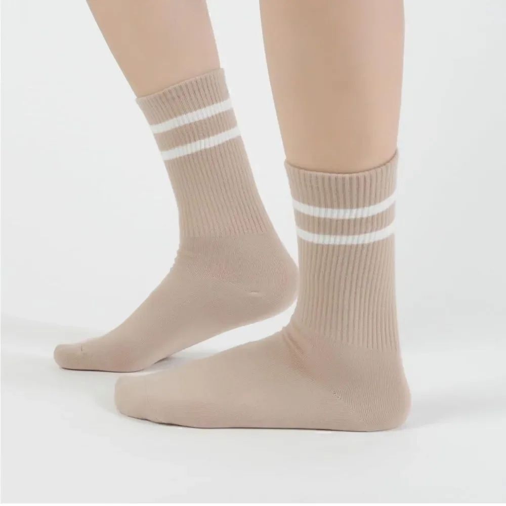 Color Stripe Sock Set - Picture 6 of 9